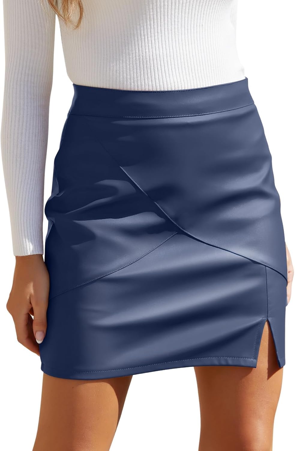 Falda de cuero sintético We1Fit para mujer, minifalda ajustada de cintura alta con pantalones cortos 