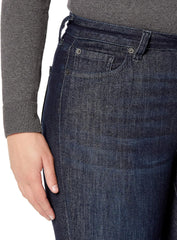 Amazon Essentials Women's Mid Rise Curvy Skinny Jean